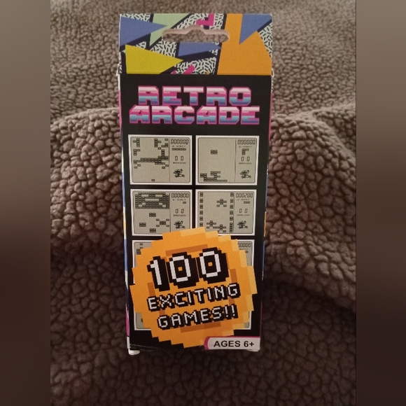 Retro Arcade hand held video game - Picture 3 of 5